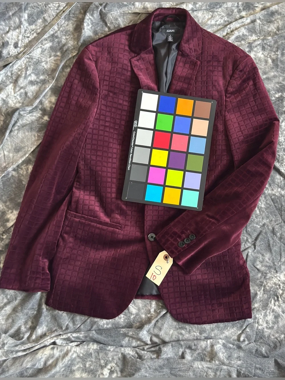 Vintage Y2K Alfani Burgundy Textured Velvet Blazer Sport Coat Hollywood Costume